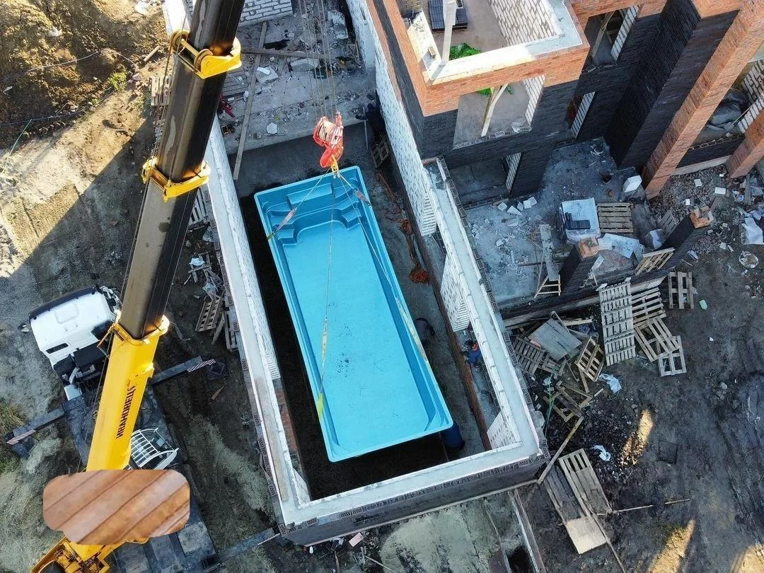 Laguna 9 — зона отдыха у бассейна в Ессентуках